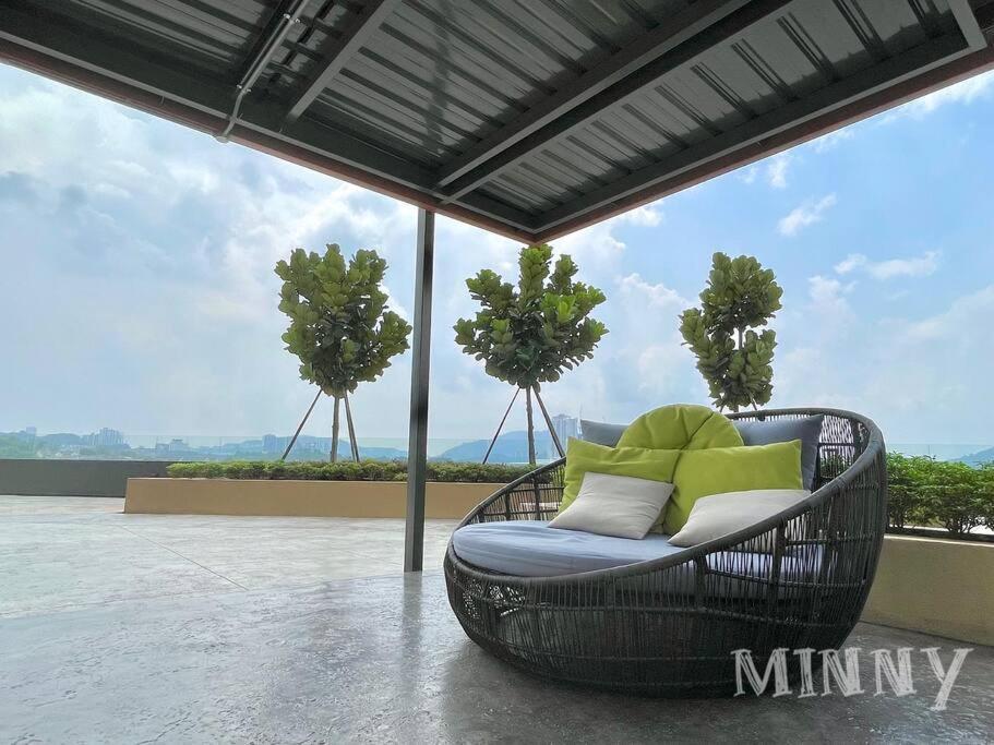 Netizen Near Mrt Couple Balcony Suite #31 Kampong Bukit Dukong Buitenkant foto